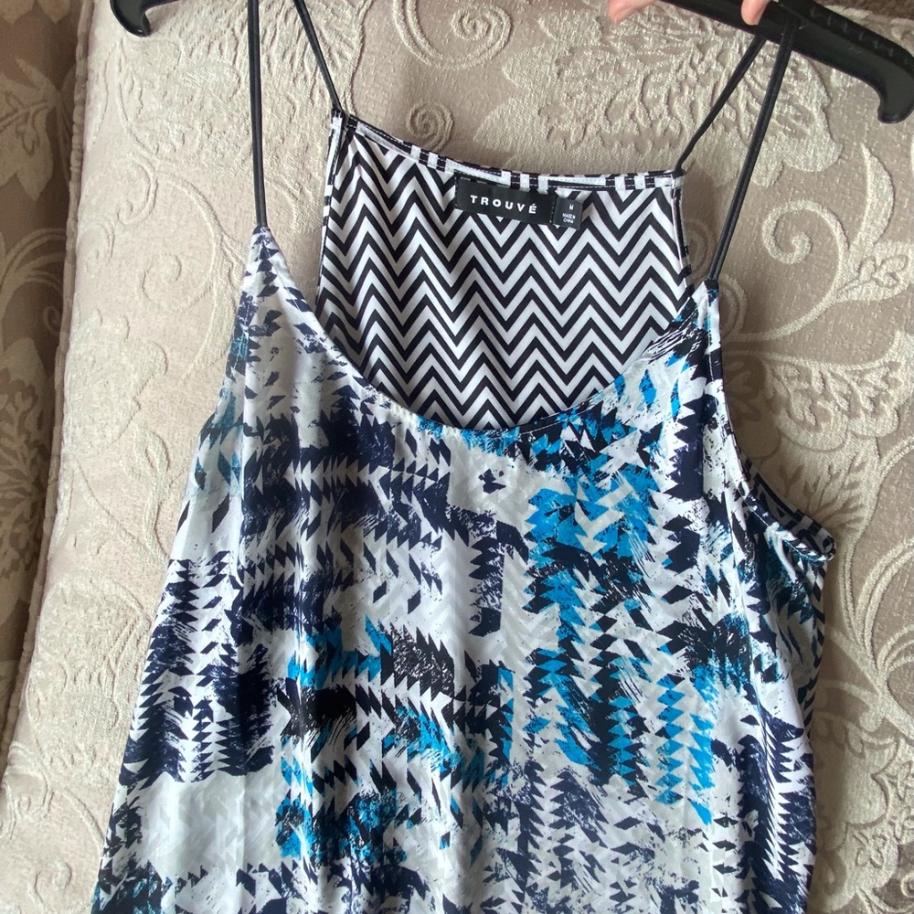 Tank top - Picture 3 of 10